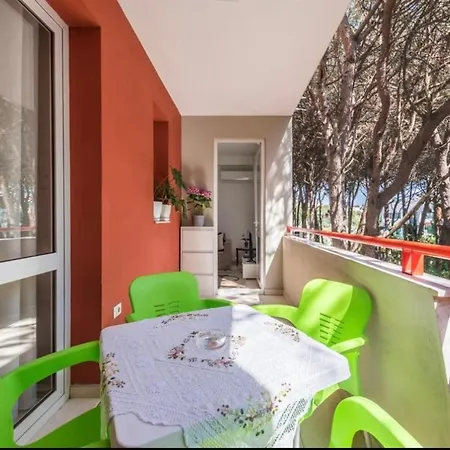 Cozy Durres * 格勒姆
